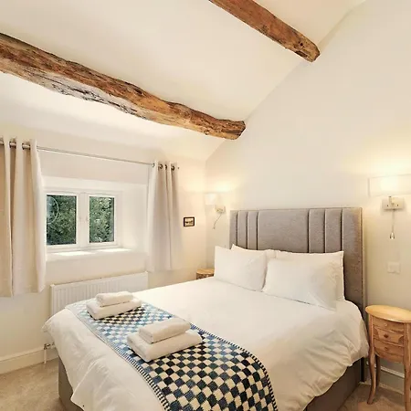 Windy Hall * باونيس أون وينديرمير